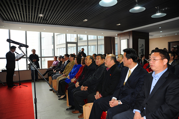 上海張大千大風堂藝術中心洛陽分中心揭牌儀式在開元礦業集團舉行